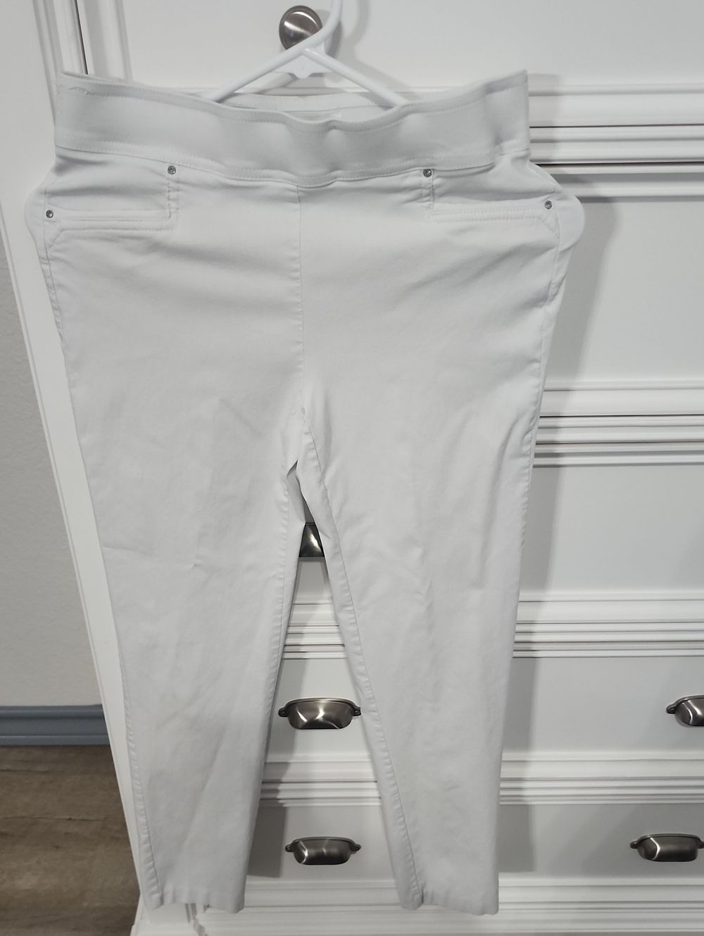 Madison White Women’s Skinny Jeans